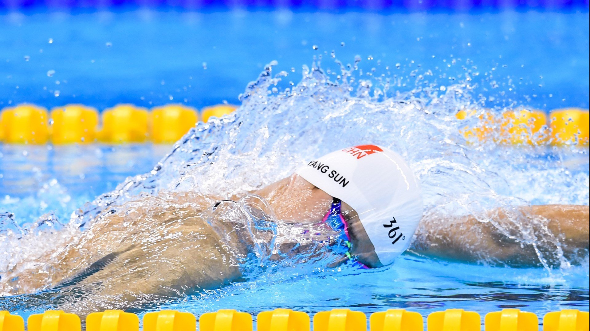 开云体育活动-张伟丽训练中遭遇小伤暂无大碍，张伟丽最新训练